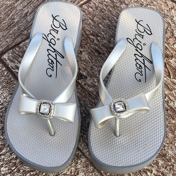 Brighton Shoes - BRIGHTON BOW CRYSTAL THONG SANDALS PLATFORM 7.5 Brighton Shoes - BRIGHTON BOW CRYSTAL THONG SANDALS PLATFORM 7.5